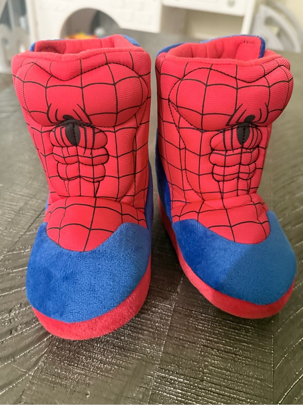 Marvel Spiderman Slipper Boots - Toddler 7/8 (NEVER WORN)